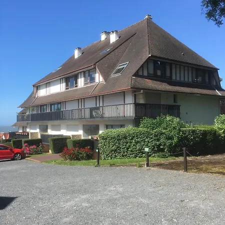 Vue Et Piscine *